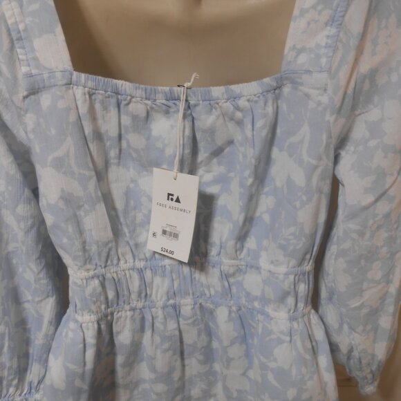 NEW FREE ASSEMBLY LIGHT BLUE FLORAL SQUARE NECK BLOUSE TOP SZ SMALL LINED - Picture 4 of 9